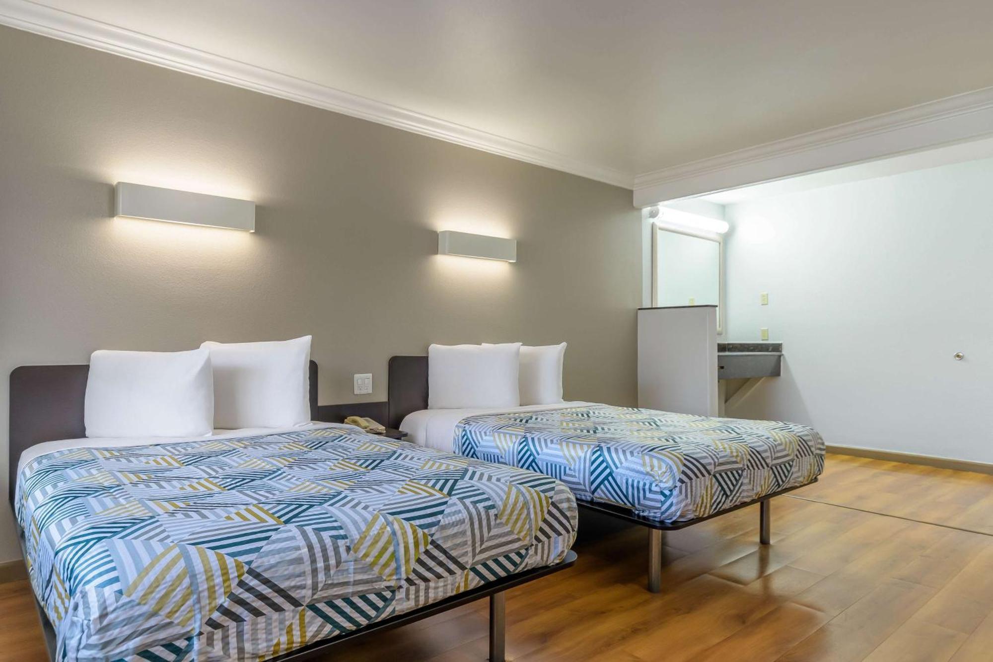 Motel 6-San Jose, Ca - Convention Center Экстерьер фото
