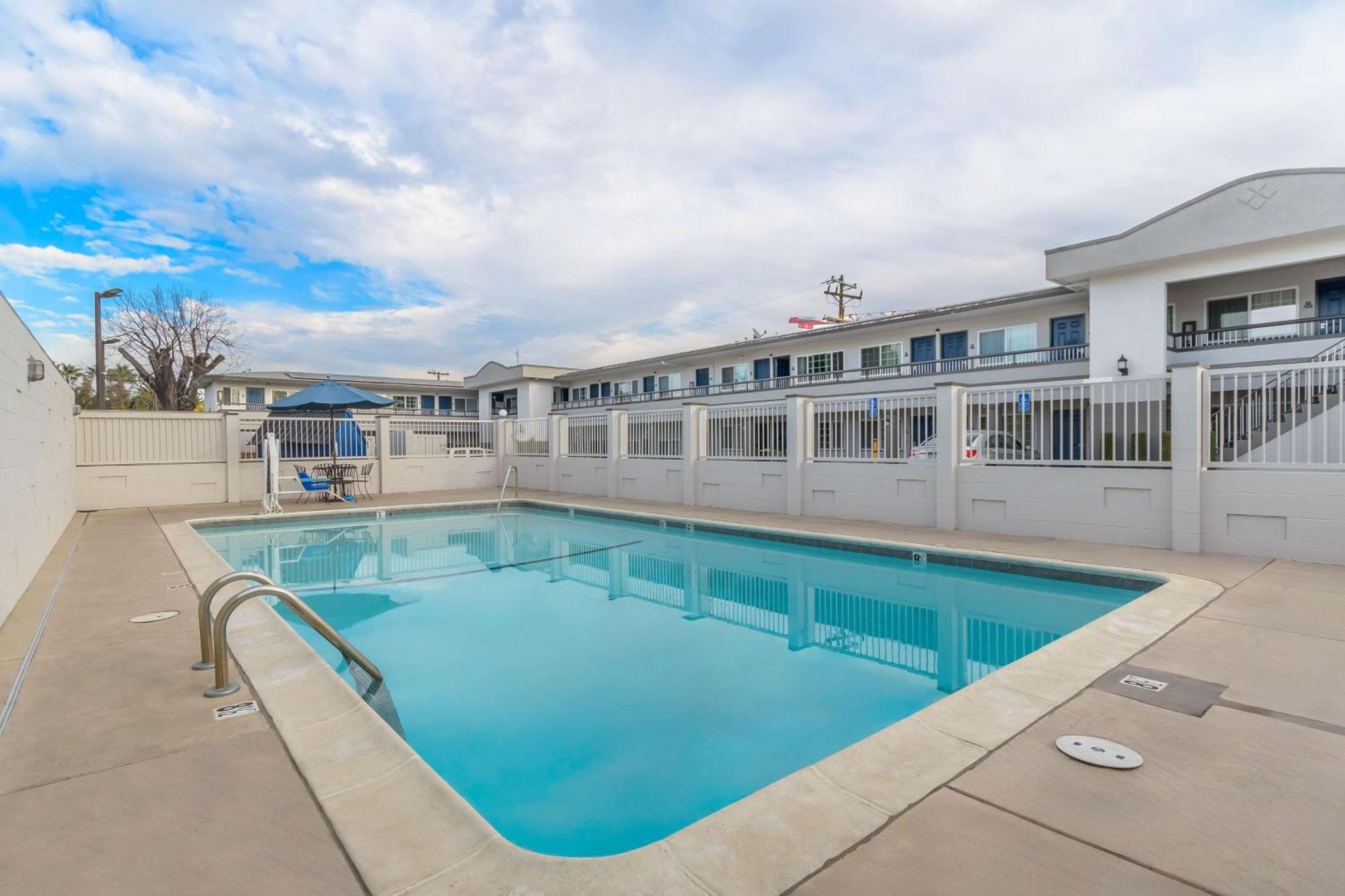 Motel 6-San Jose, Ca - Convention Center Экстерьер фото