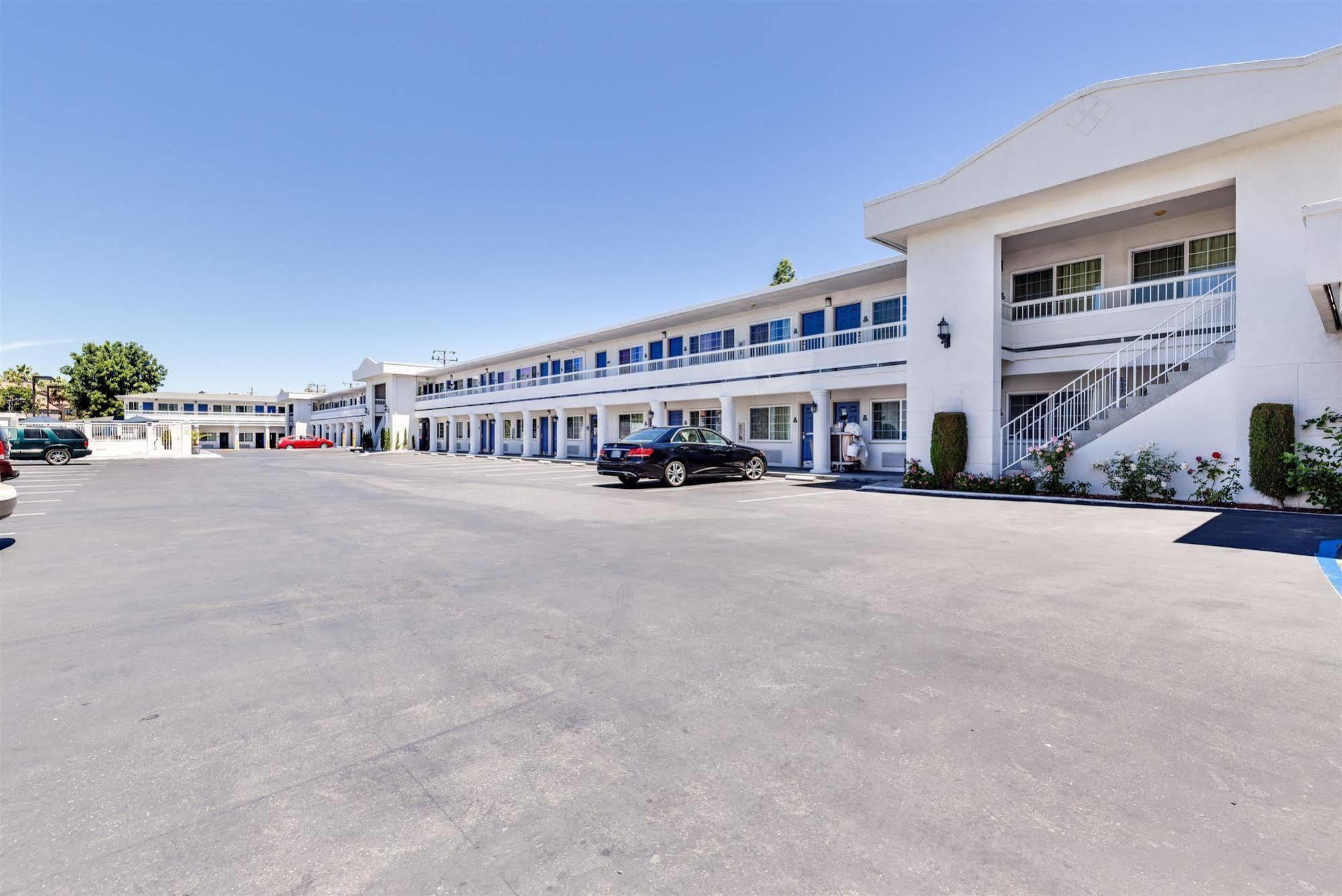 Motel 6-San Jose, Ca - Convention Center Экстерьер фото