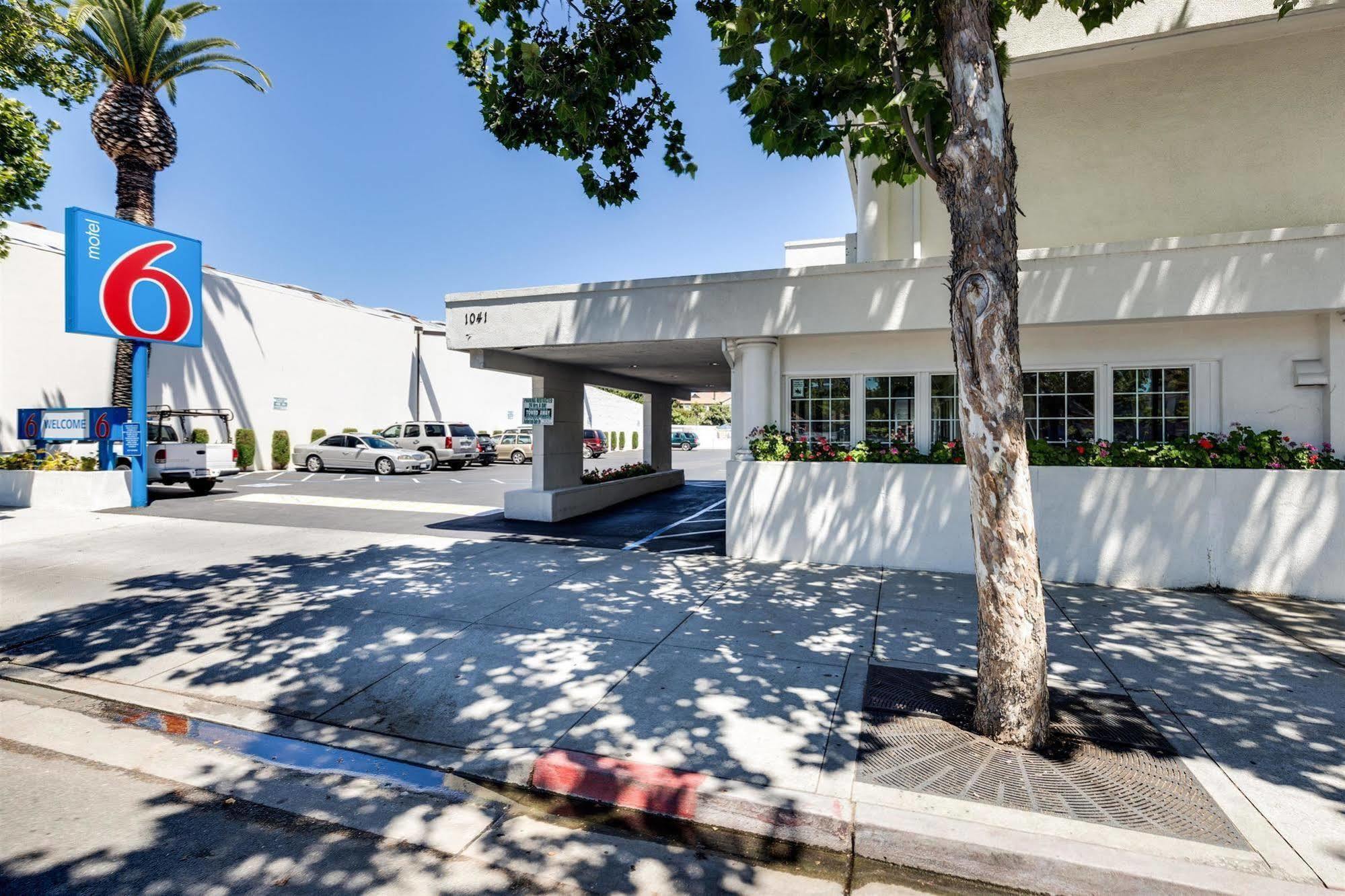 Motel 6-San Jose, Ca - Convention Center Экстерьер фото