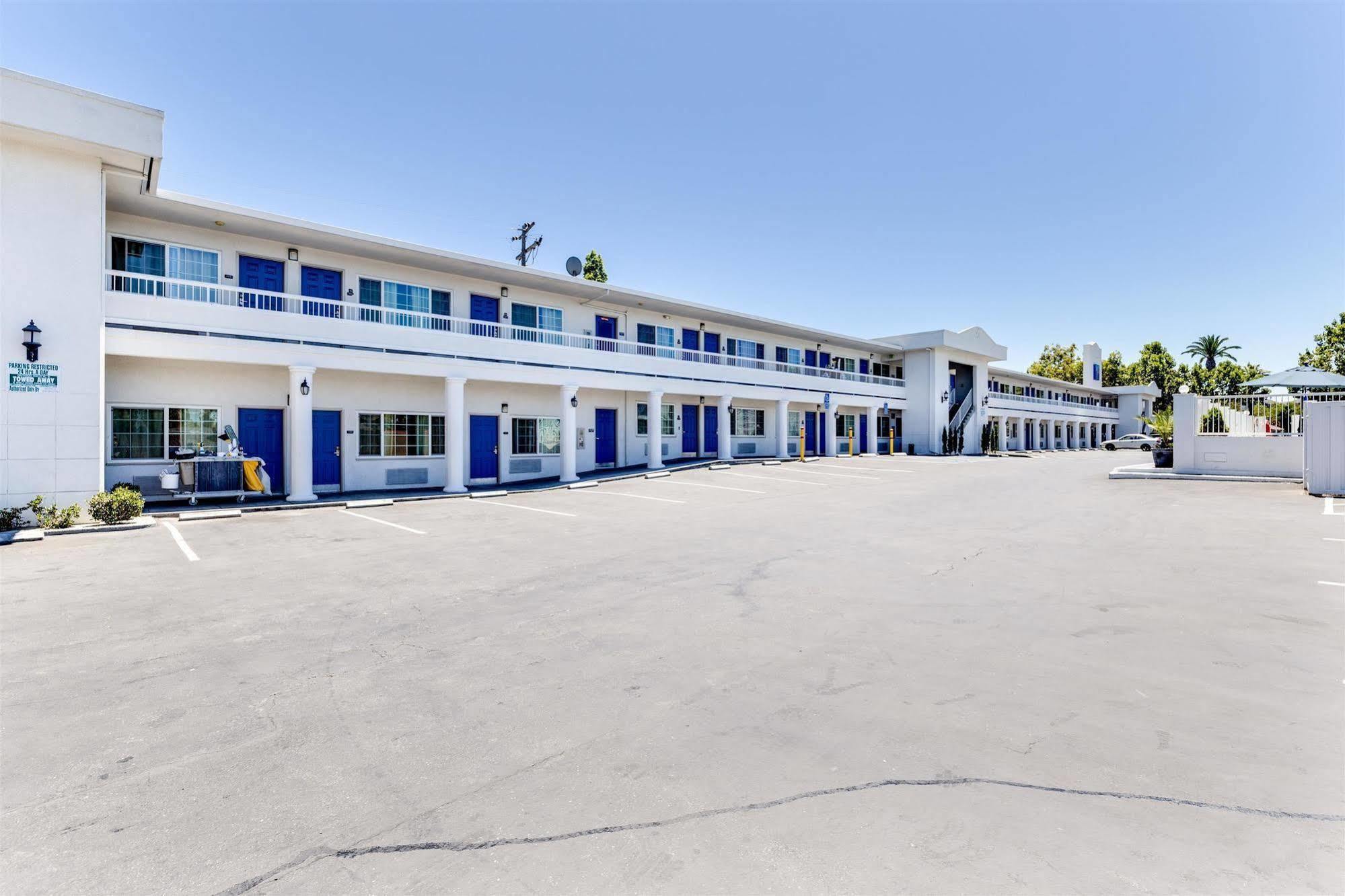 Motel 6-San Jose, Ca - Convention Center Экстерьер фото