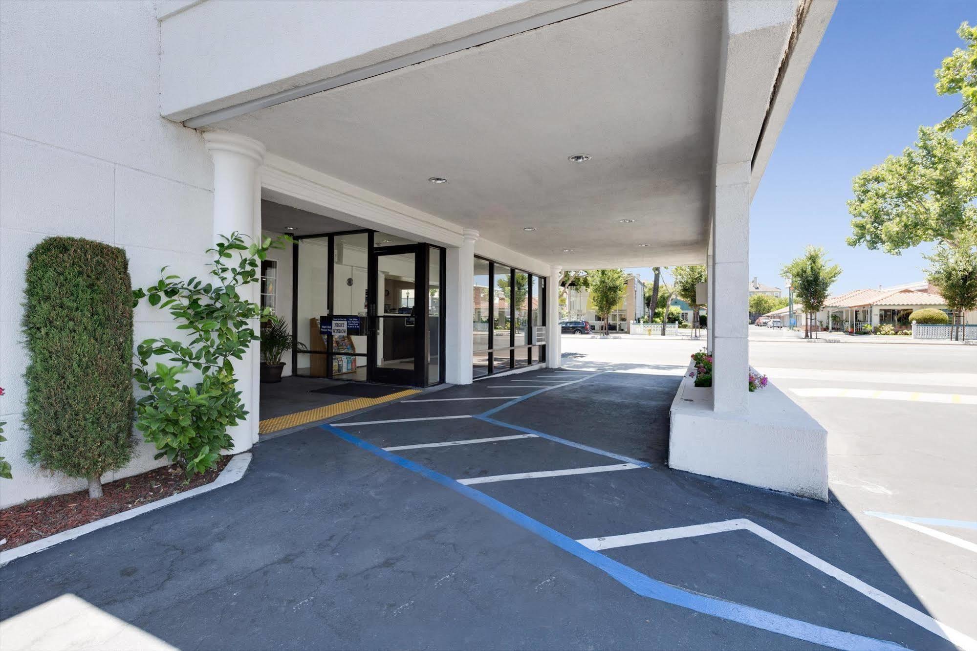 Motel 6-San Jose, Ca - Convention Center Экстерьер фото