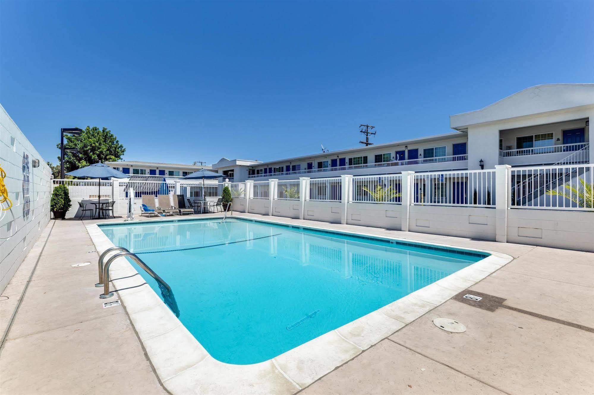 Motel 6-San Jose, Ca - Convention Center Экстерьер фото